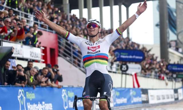 Non solo il fenomeno Van der Poel: l'Alpecin dello storico triplete è molto di più