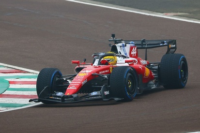 images-amp-6Vy74w7Y-s2-lewis-hamilton-ferrari-sf-26