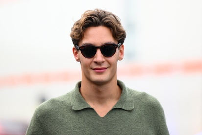 images-amp-24vx87e6-s2-george-russell-mercedes