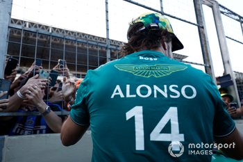 images-mgl-YpNEE9X0-s2-fernando-alonso-aston-martin-f-1