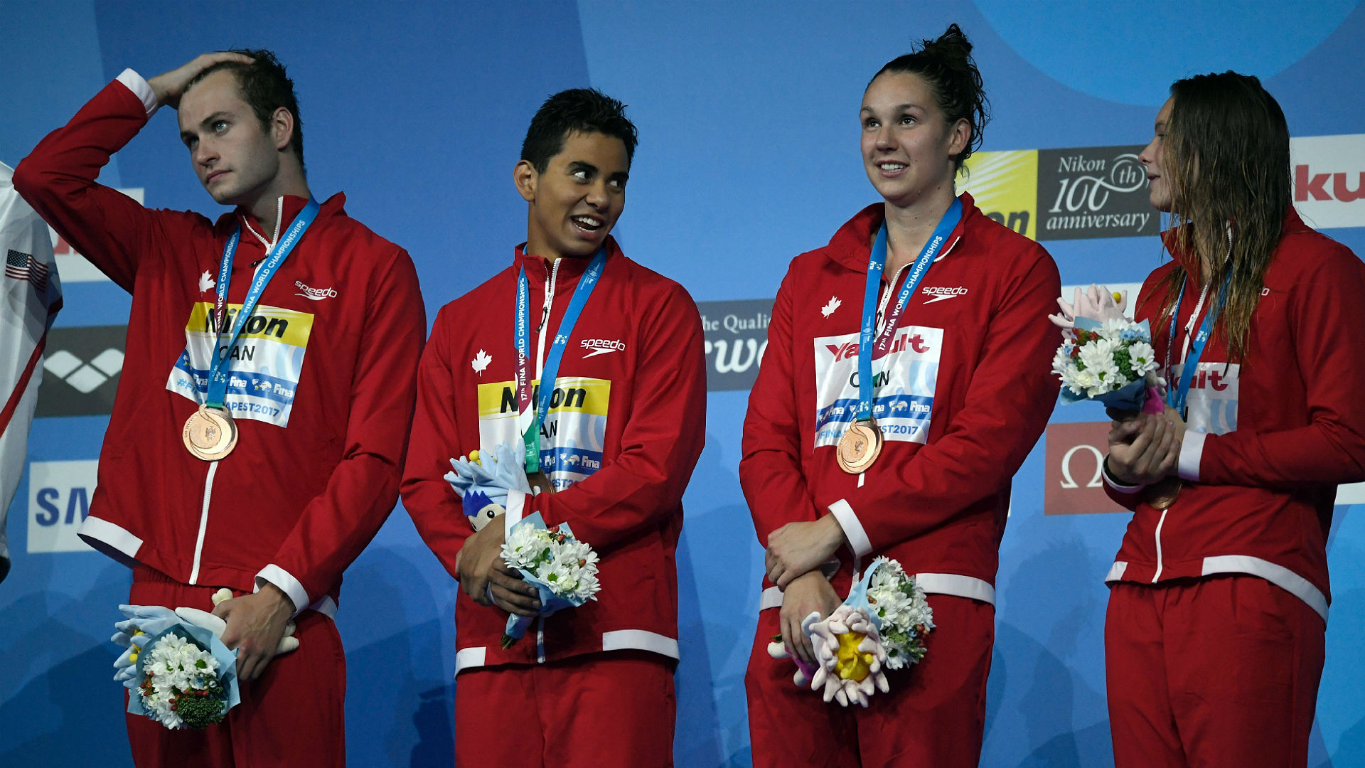 Canada relay wins gold at world junior swimming championships