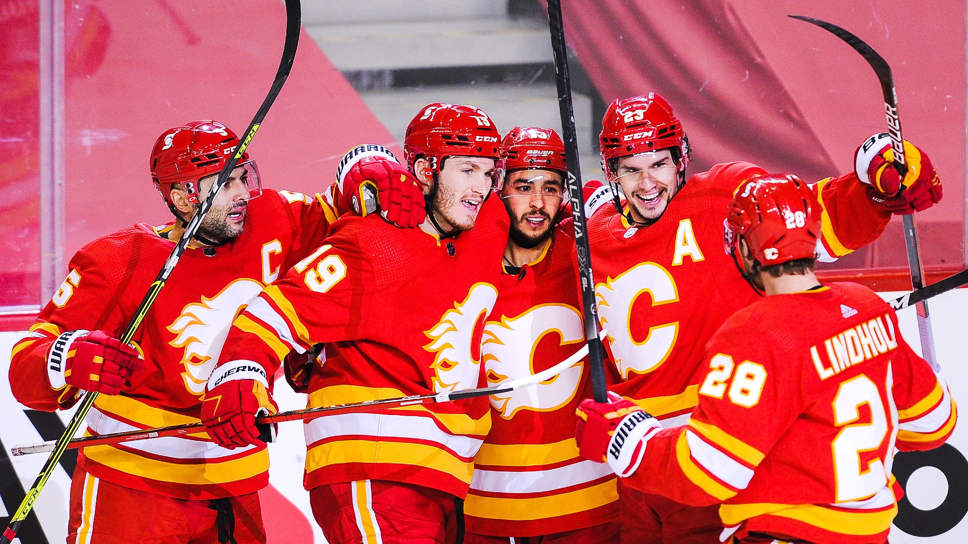 Oilers Vs Flames Final Score Calgary Outlasts Edmonton In First Edition Of 2021 Battle Of Alberta Sporting News Canada