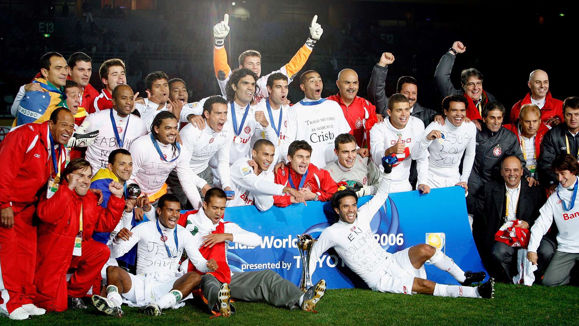 Internacional X Barcelona 2006 Escalacoes Gols E Tudo Sobre A Final Do Mundial Goal Com