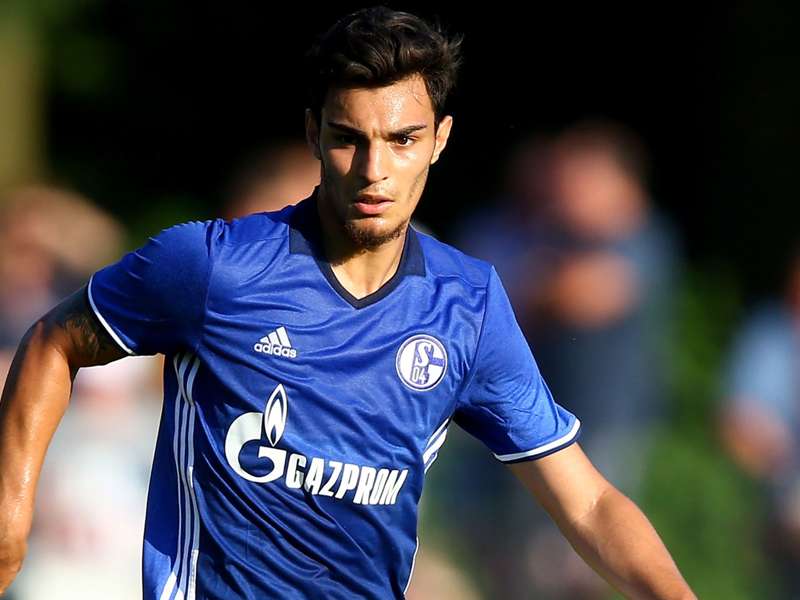 Kaan Ayhan kimdir? | Goal.com