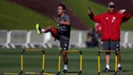 Thiago FC Bayern München Doha Katar Training 06012016