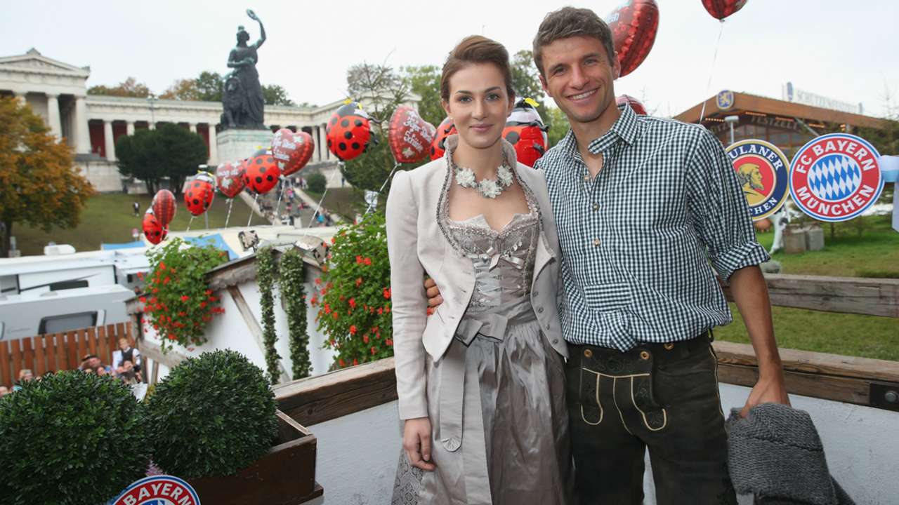 Prost Bayern Munich Visit Oktoberfest Goal Com