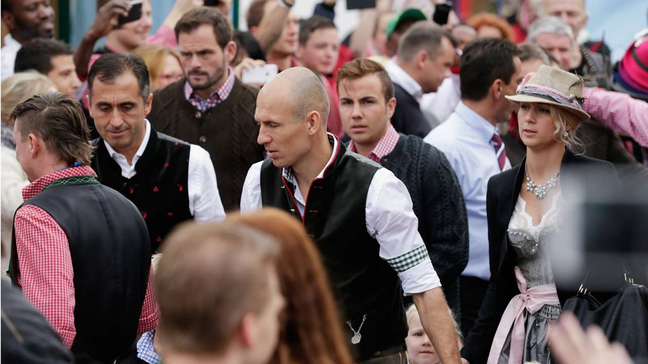 Prost Bayern Munich Visit Oktoberfest Goal Com