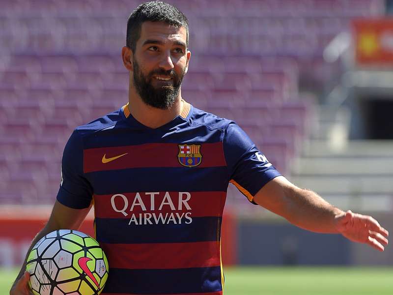 Arda Turan Tutup Kans Galatasaray Pinjam Dirinya Goal Com