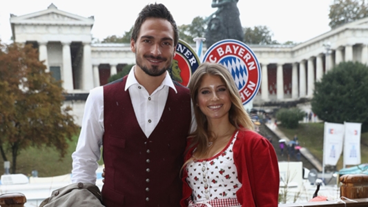 Hat Cathy Hummels den Namen von ihrem Sohn verraten ...
