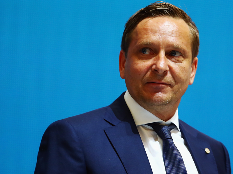 Schalke-Manager Horst Heldt: "Juve-Interesse schmeichelt ...