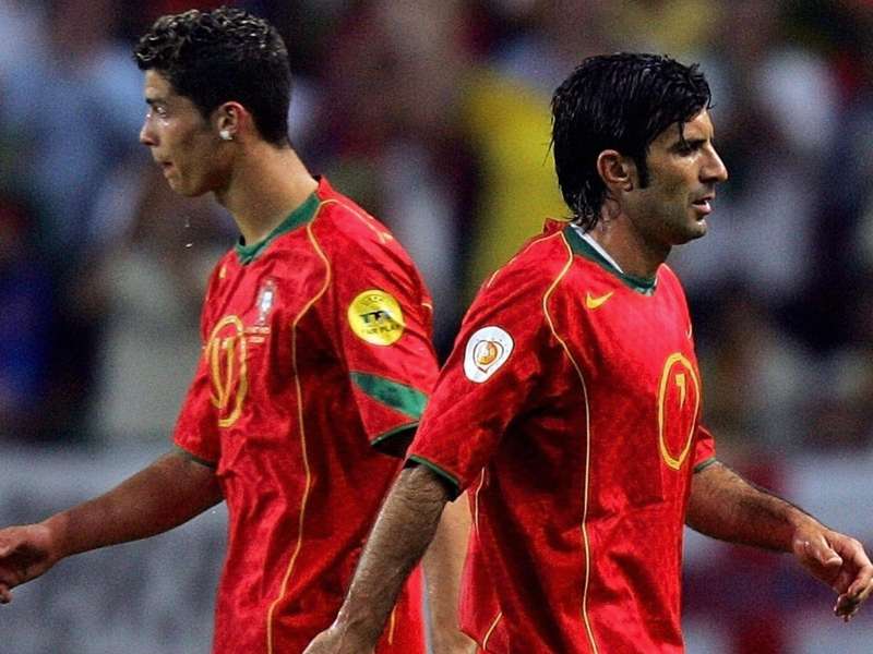 Portugal Figo Place Eusebio Au Dessus De Cristiano Ronaldo Goal Com