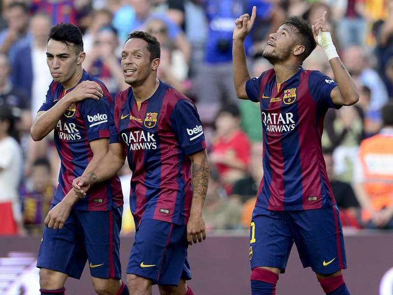 Barça, la Roma s'active pour Adriano | Goal.com