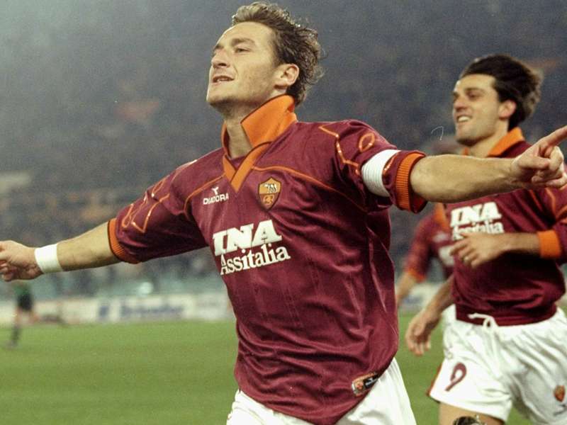 صورة توتي روما كل شيء لي ولا أريد أن أجن Goal Com