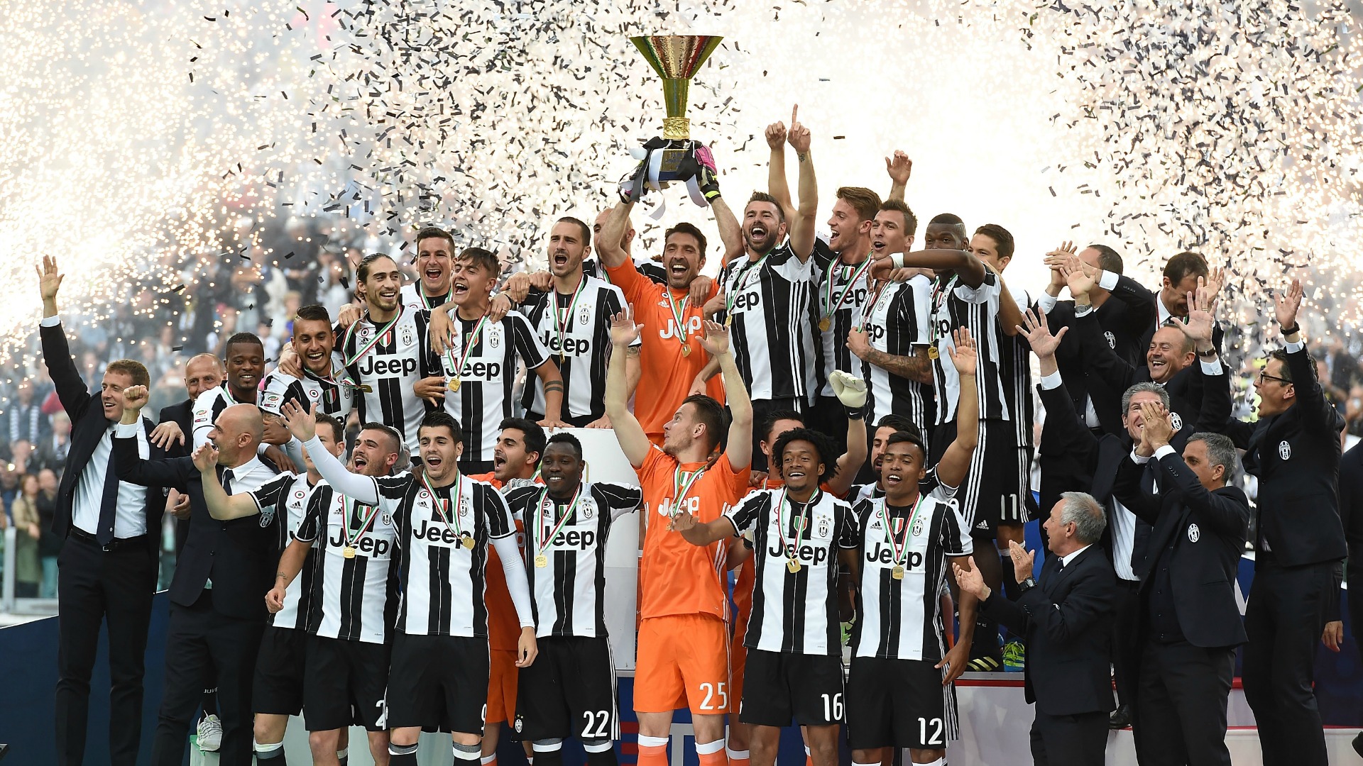 Https Www Goal Com En Us Galleries Alves Milik And The New