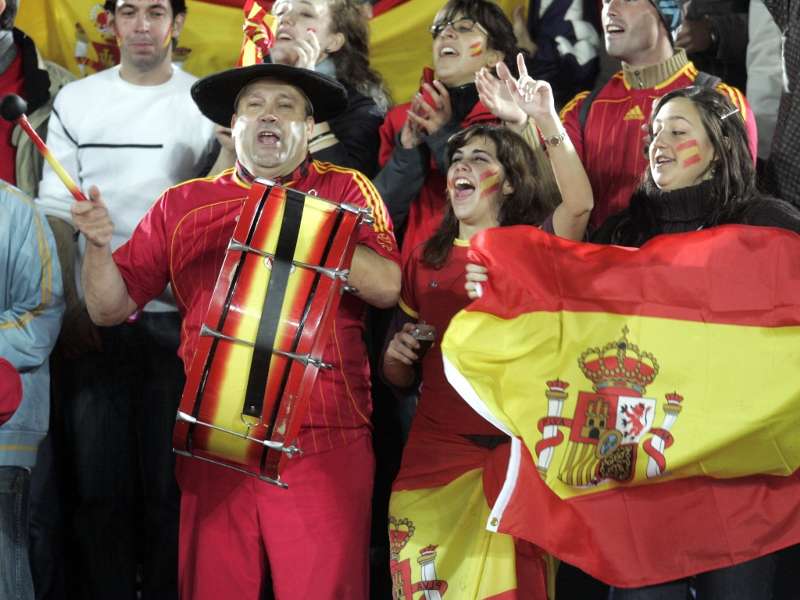 スペインの名物サポーター 太鼓のマノロがeuro16 欠場 へ Goal Com