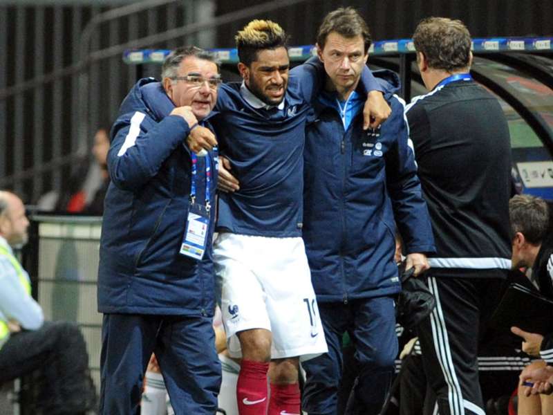 新たな船出を切ったばかりなのに アストン ヴィラ アマヴィが今季絶望 Goal Com