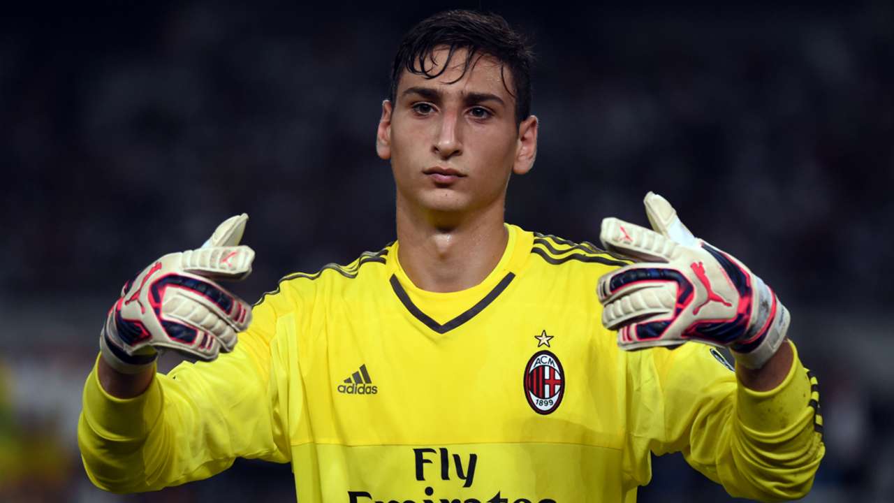 Cristiano Ronaldo S Slip And A Crying Mascot The Best Pics As Real Madrid Beat Ac Milan Goal Com