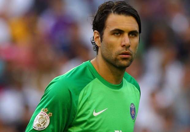 Salvatore Sirigu Signs Paris Saint Germain Contract Extension Goal Com