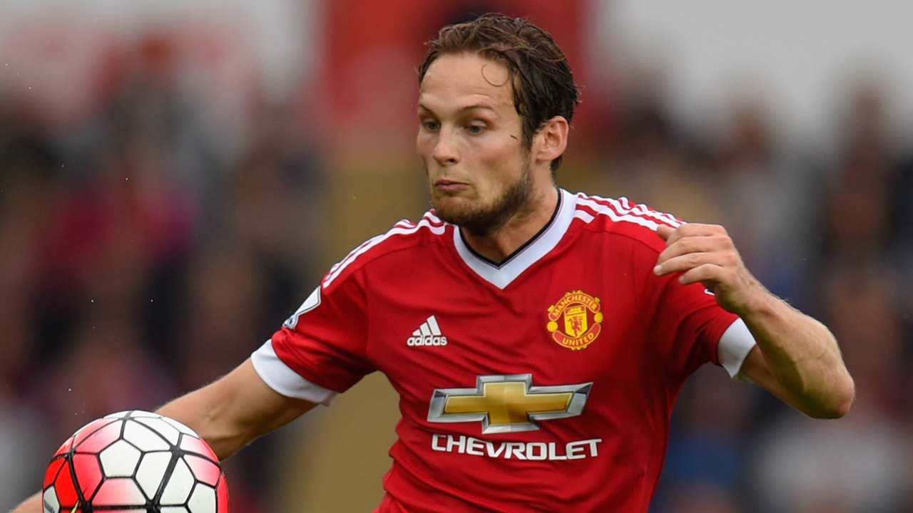 Rooney Coutinho In Memphis Benteke Benched Man Utd Liverpool Combined Xi Goal Com