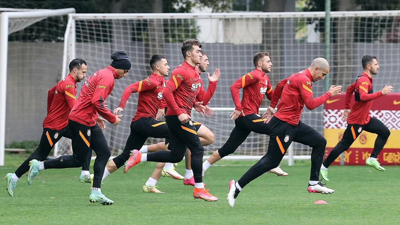 galatasaray da bir pozitif vaka mackolik com