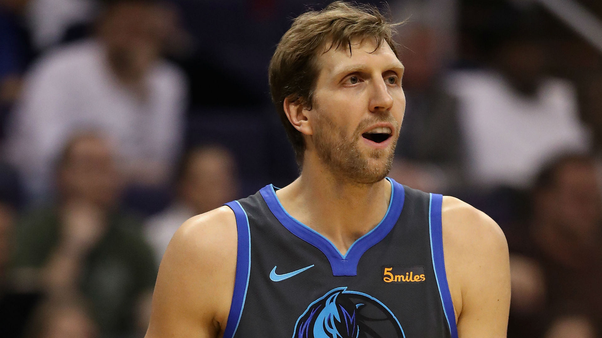 Dirk Nowitzki Drawing Big Numbers For Final Home Game Sporting News