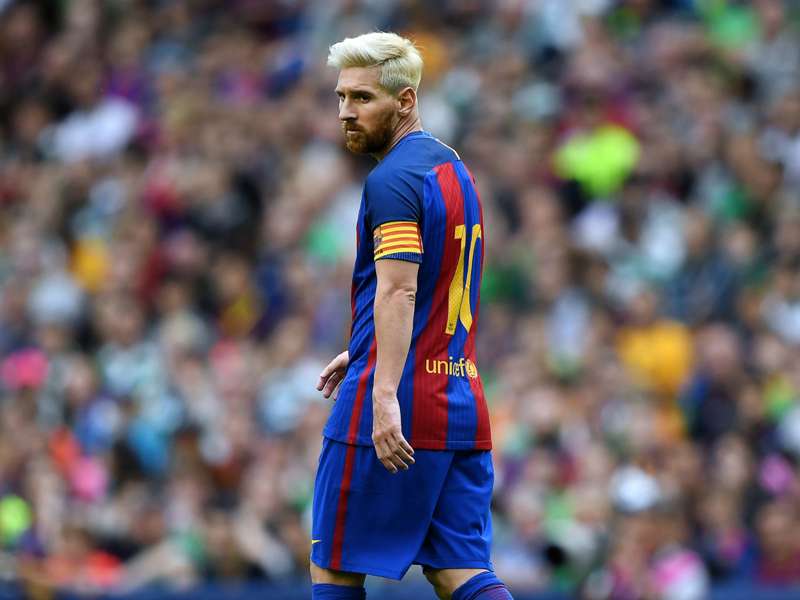 Lionel Messi The Best Of All Time Claims David Villa Goal Com