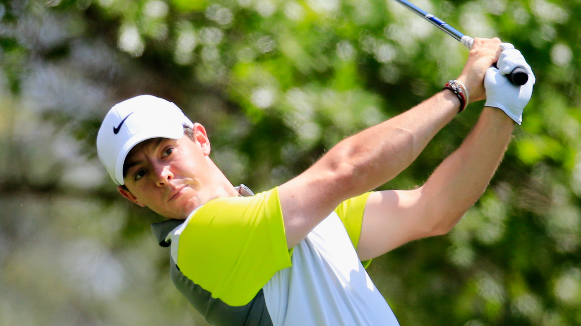 rory mcilroy yellow nike shirt