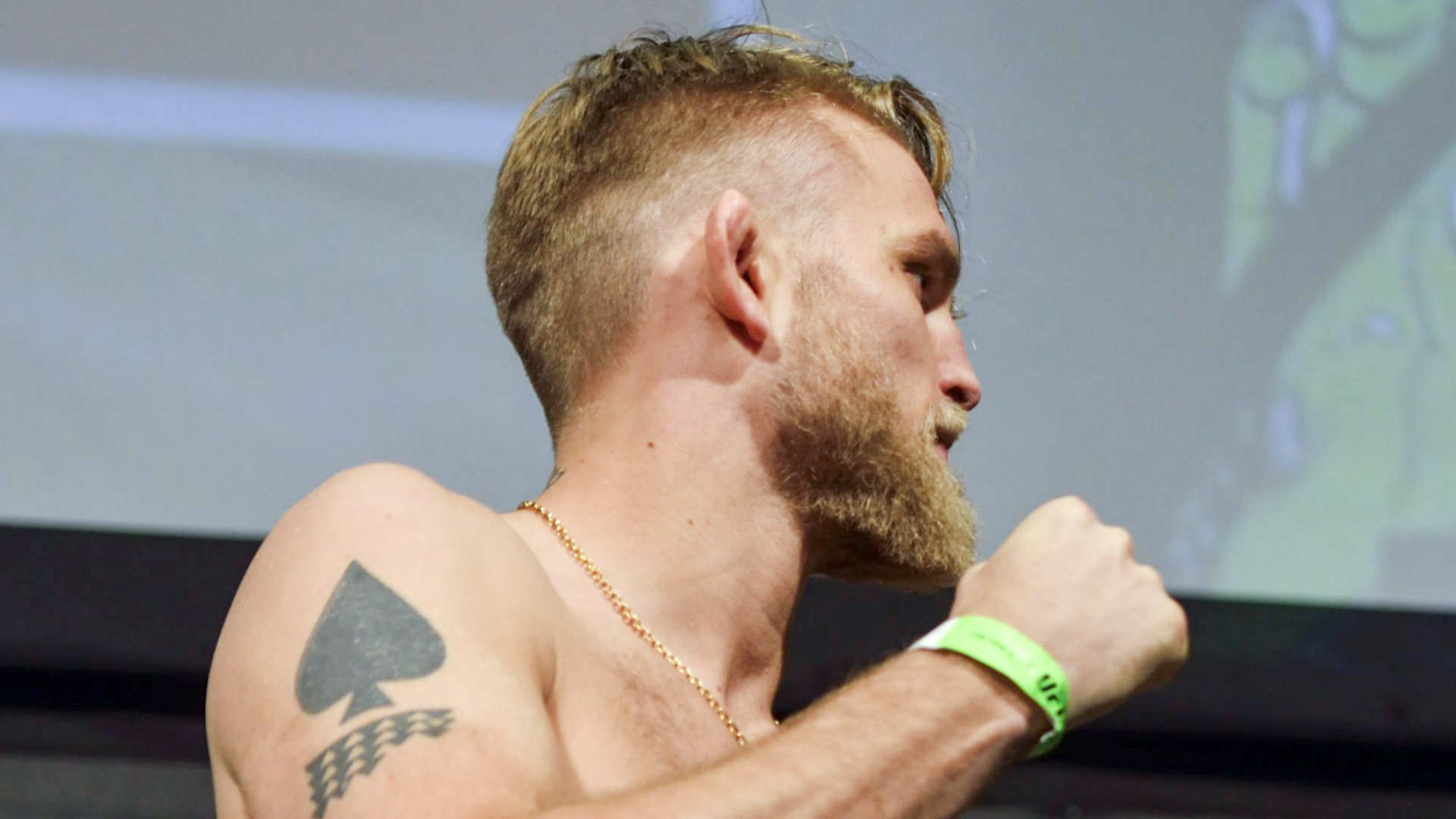 https://www.sportingnews.com/us/mma/news/mcgregor-mayweather-king-of-boxing-las-vegas/1wurn1yqhz39x1f5s2qsg1w8q2  2017-08-12T13:27:23Z  https://images.daznservices.com/di/library/omnisport/9/69/conormcgregor ...