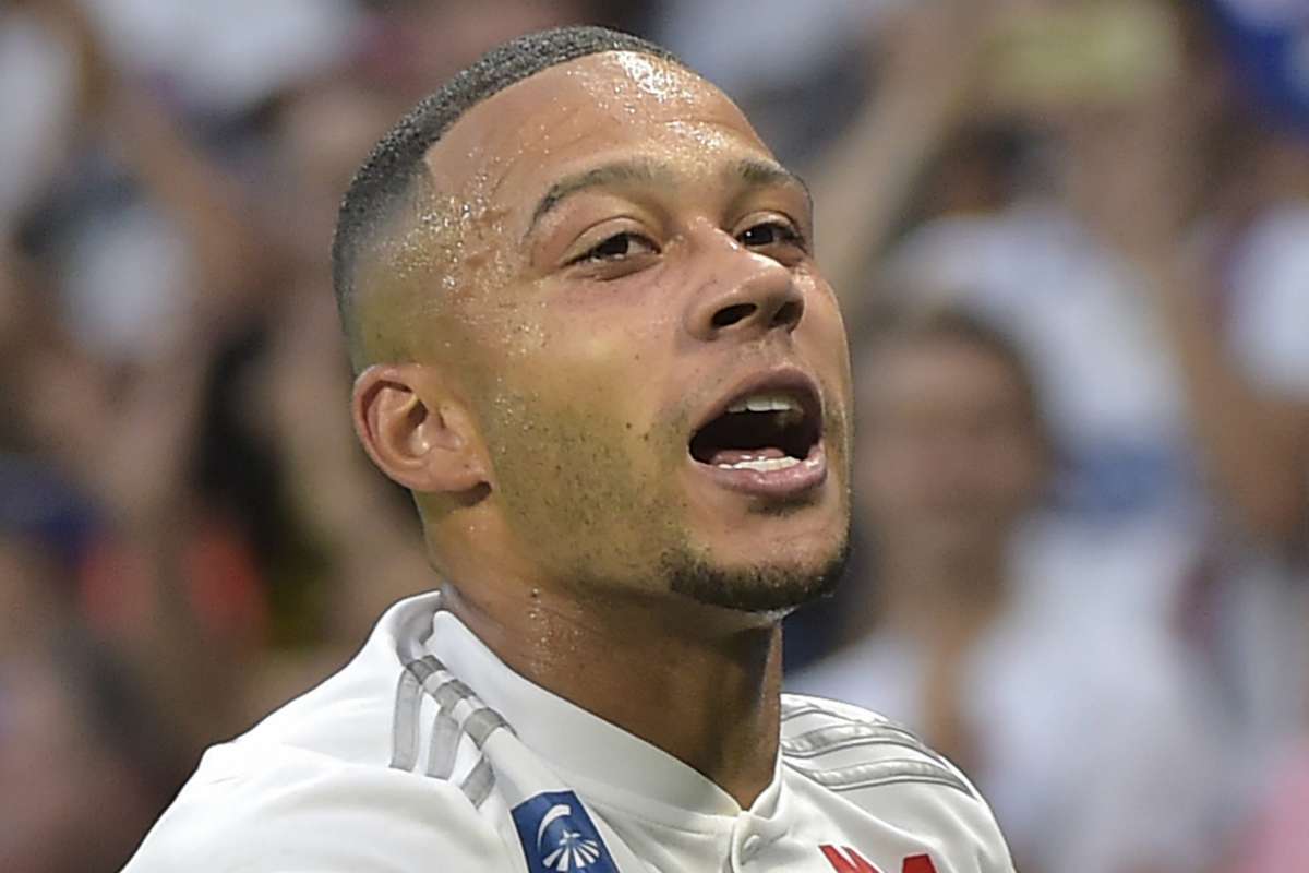 Report Lyon 1 1 Zenit Memphis Depay Penalty Earns Group G Draw Goal Com