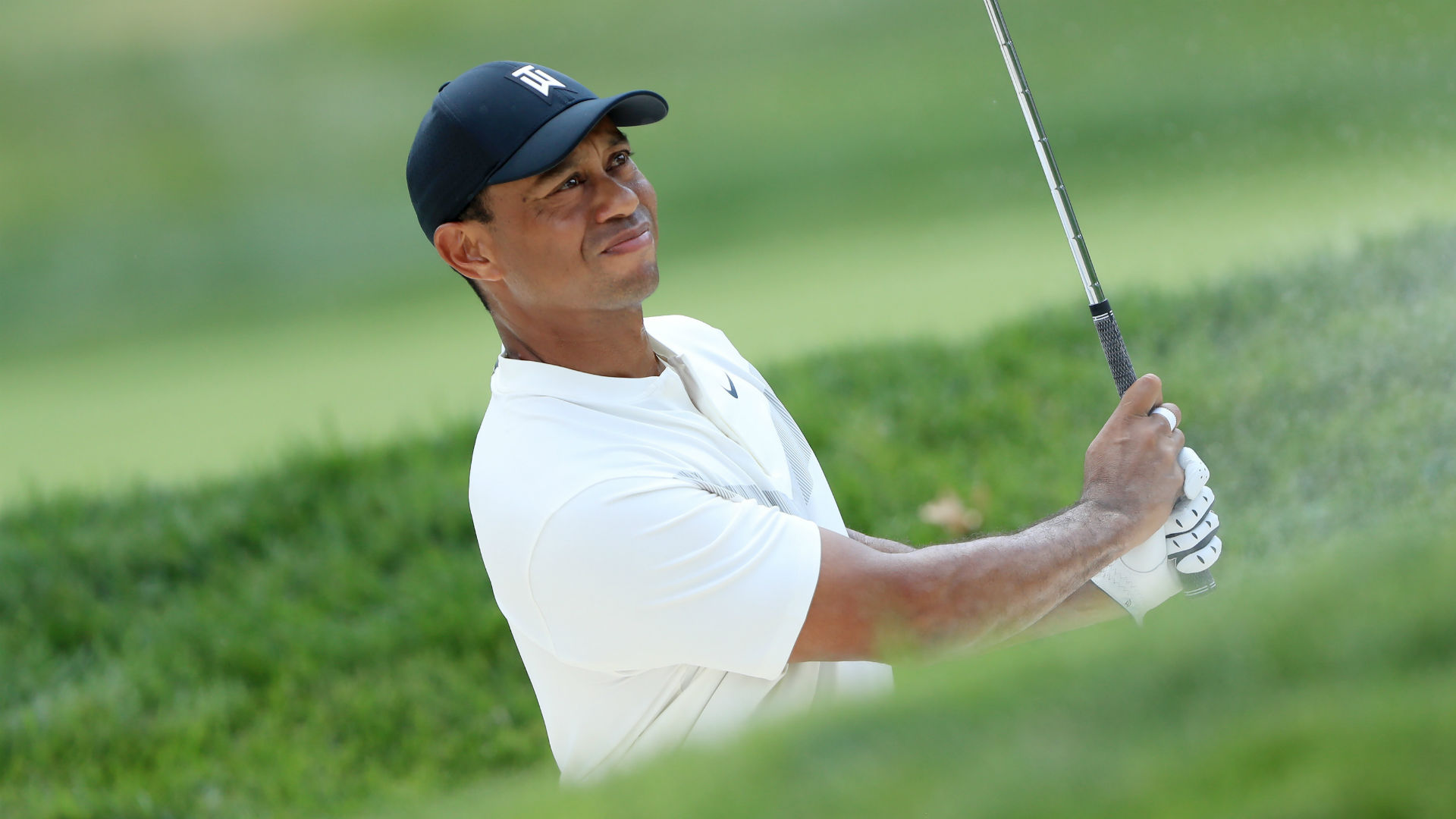 Bmw Championship Tiger Woods Cards Another 71 In Round 2 Still At Bottom Of Pack Sporting News