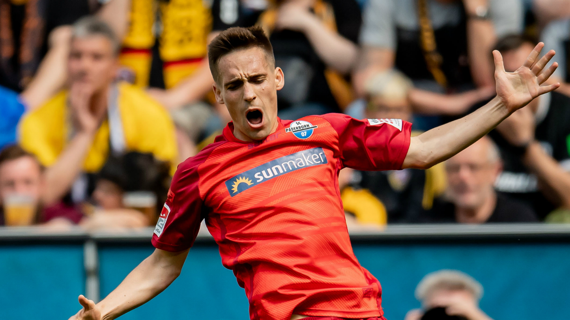 Paderborn clinch promotion back to the Bundesliga ...