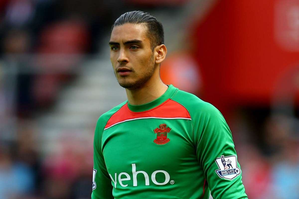 Transfer news: Paulo Gazzaniga joins Tottenham on five-year deal | Goal.com