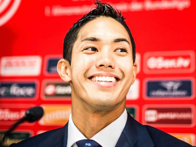 ドイツ語習得に意欲の武藤 マインツの夏キャンプに先生が帯同 Goal Com ドイツ語習得に意欲の武藤 マインツの夏キャンプに先生が帯同 Goal Com