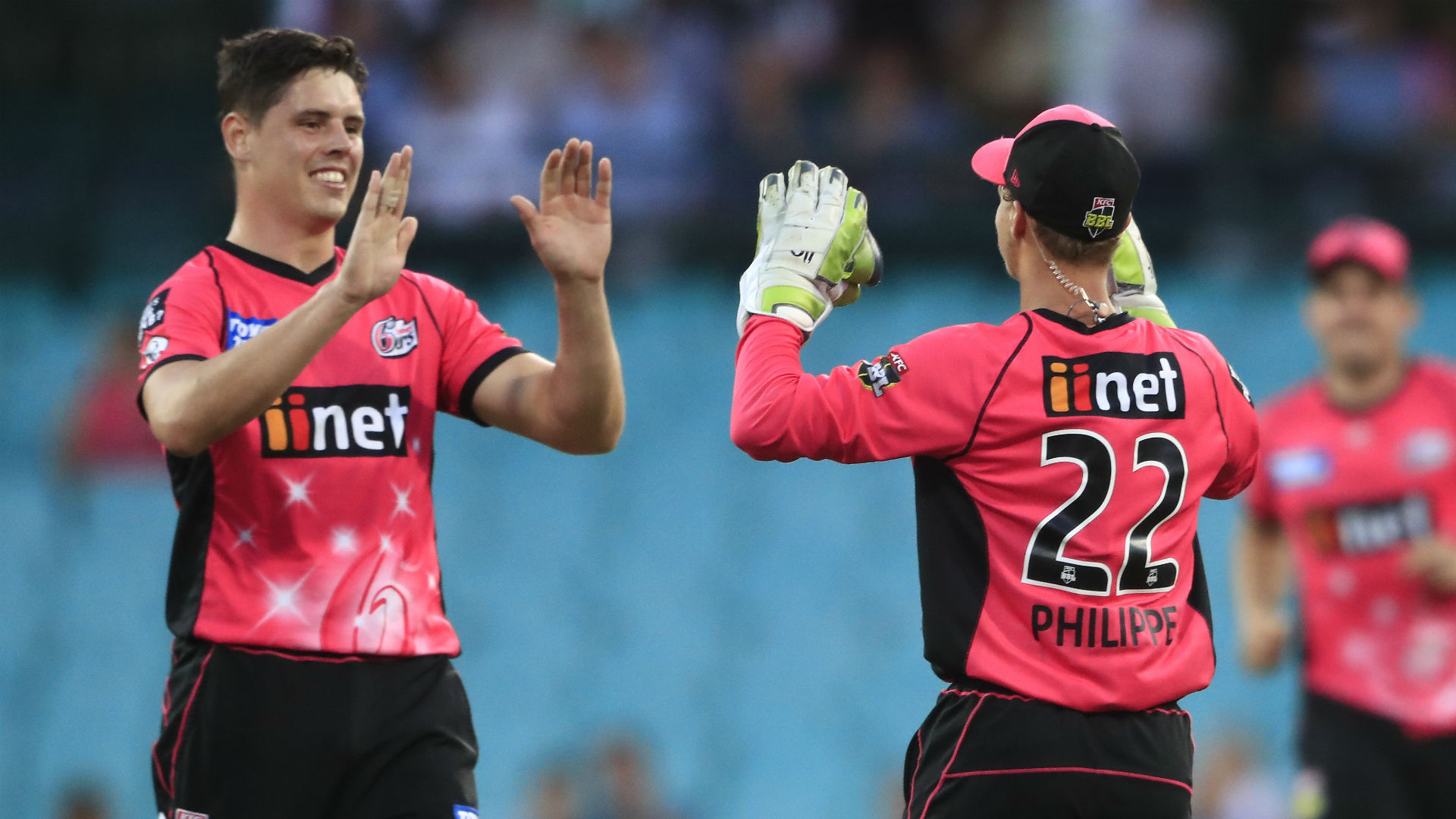 Sixers Big 3 . BBL08: Soaring Sixers smack Strikers in SCG mauling ...