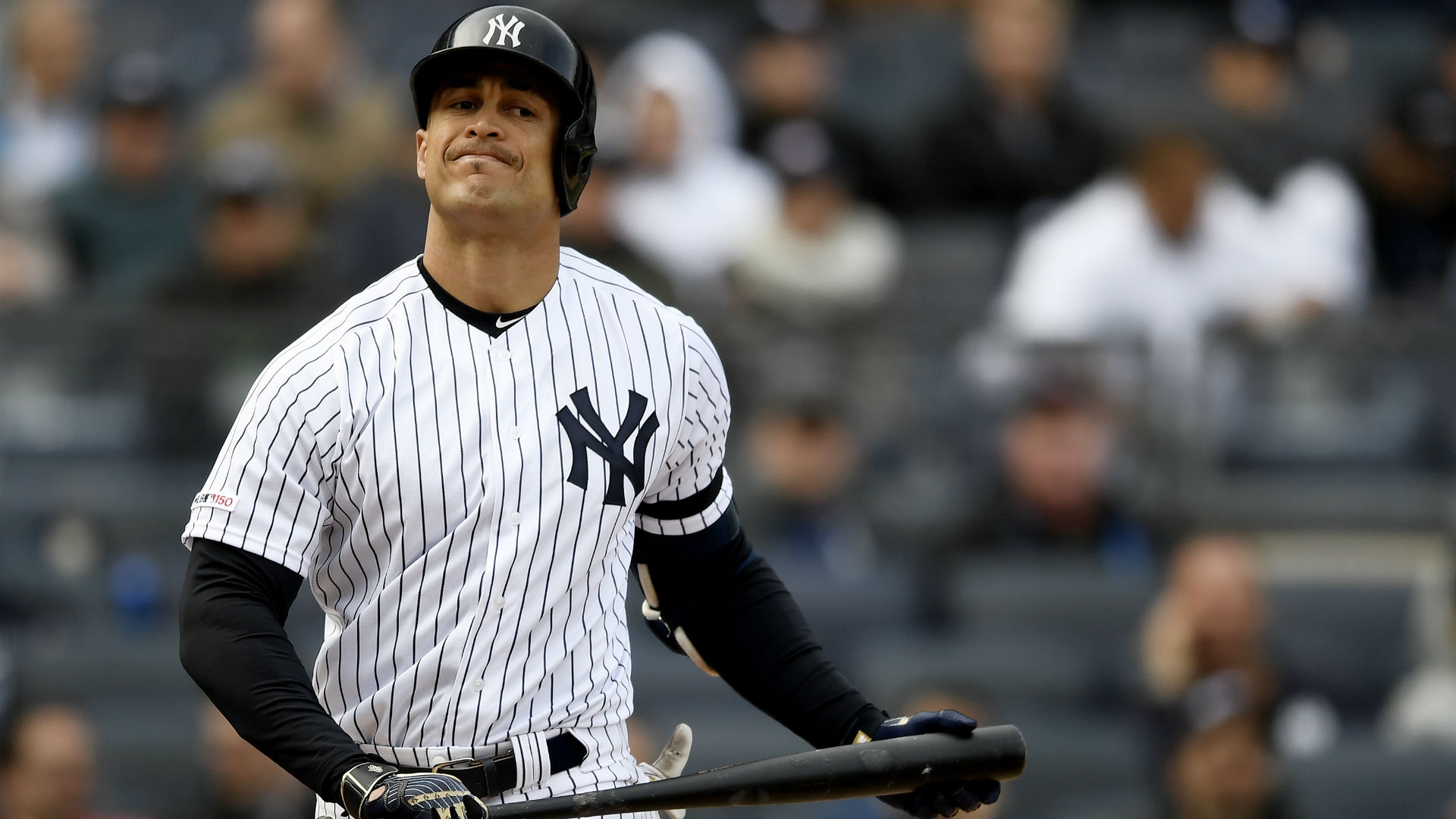 Yankees' Giancarlo Stanton back to IL with knee injury Sporting News