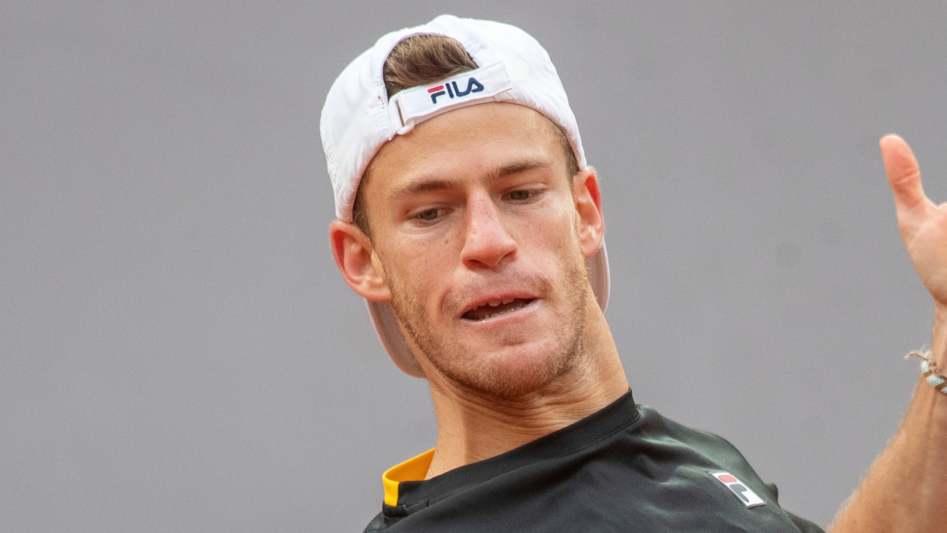 Schwartzman eases through, Shapovalov stunned by Simon | Sporting News