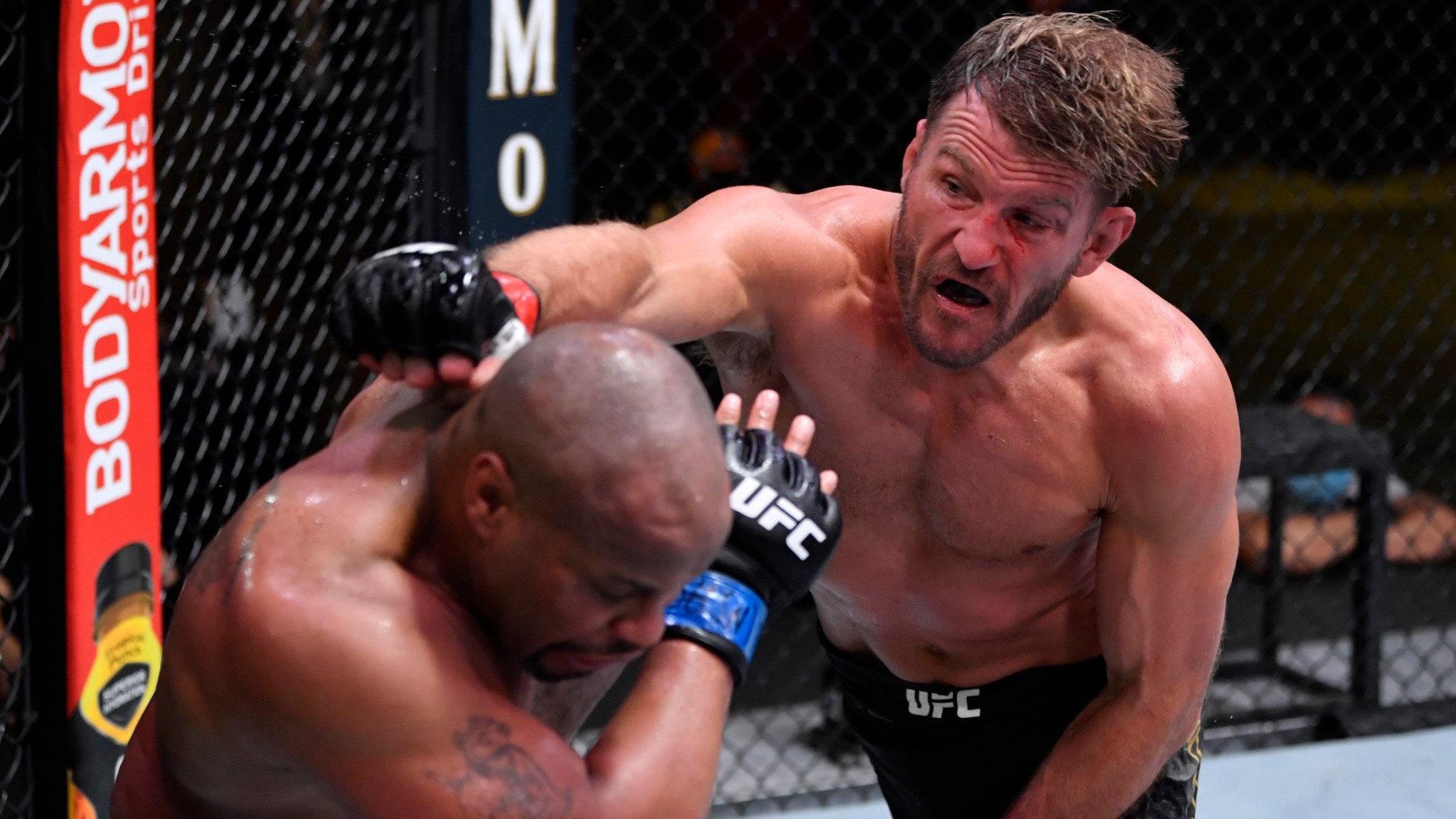 ufc-252-stipe-miocic-beats-daniel-cormier-in-epic-trilogy-fight