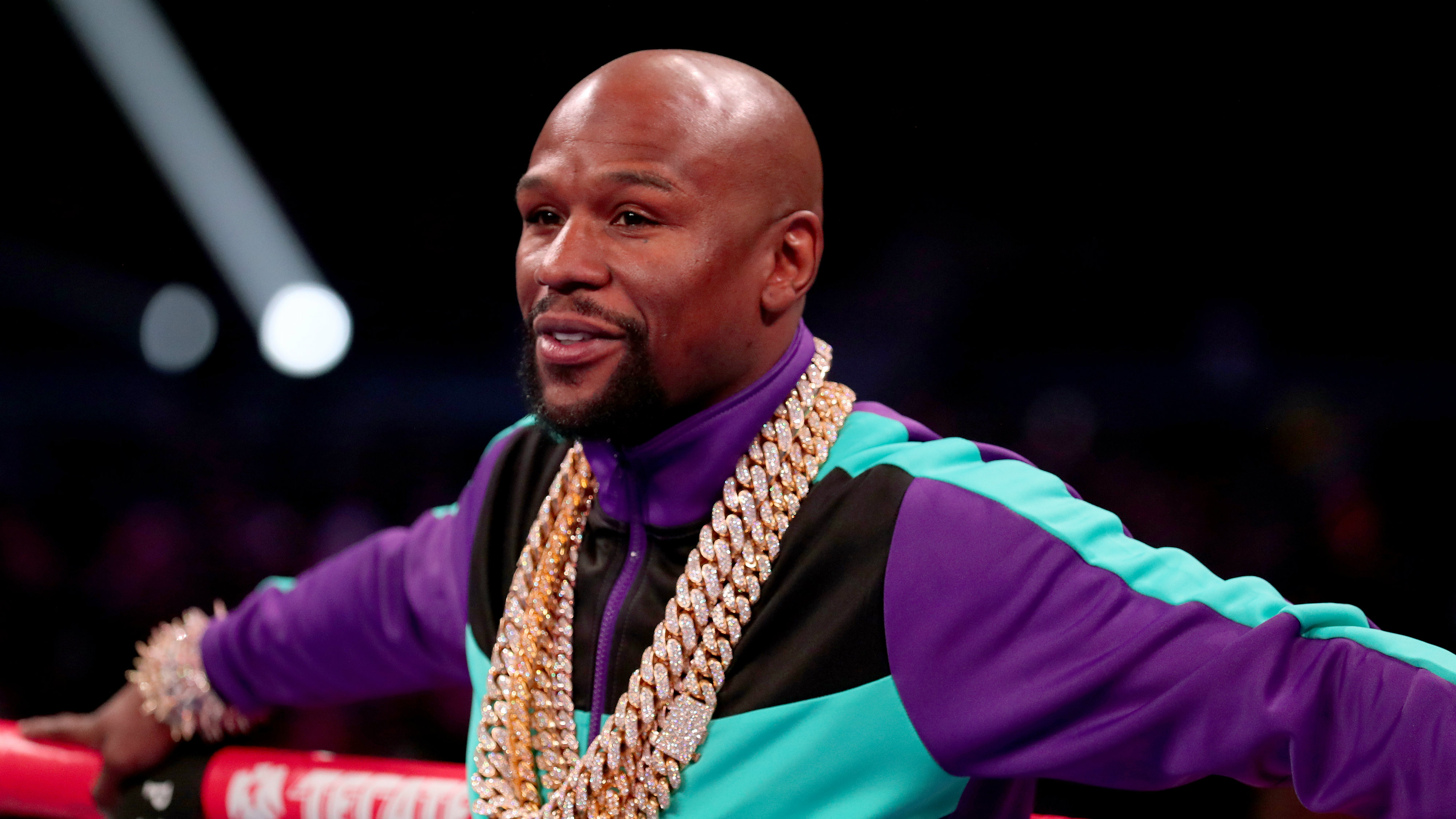 Boxing superstar Floyd 'Money' Mayweather is 'out of money ...