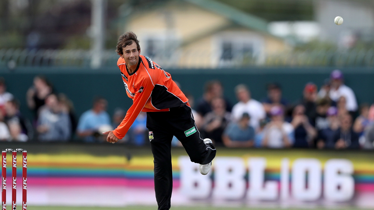 BBL08 Perth s Ashton Agar  to miss rest of tournament with 