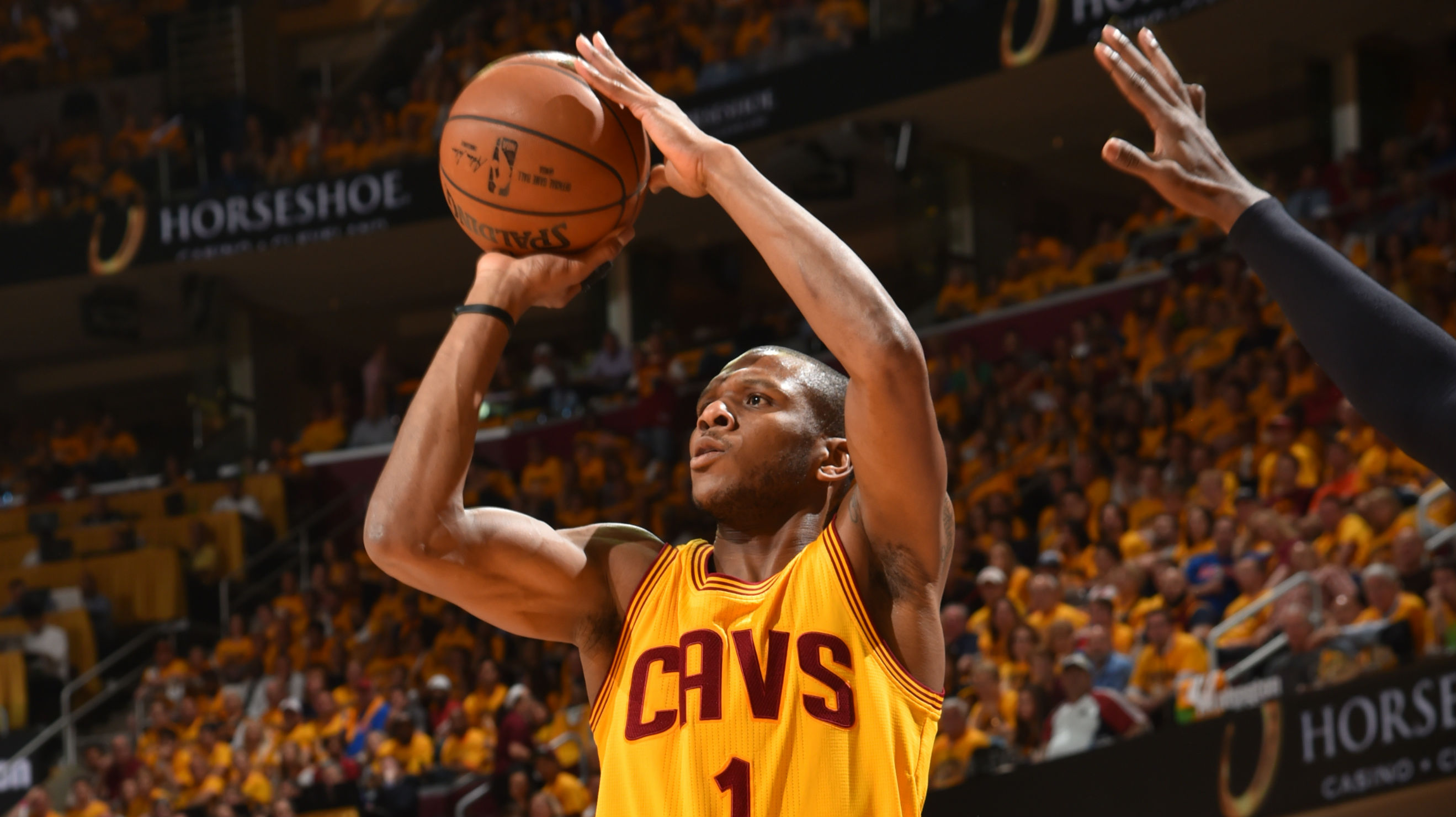 Cavaliers resign James Jones Australia The official site
