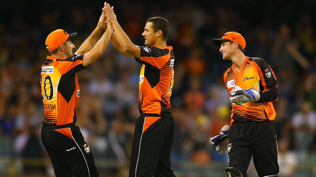 Perth Scorchers snatch BBL victory over Hobart Hurricanes ...