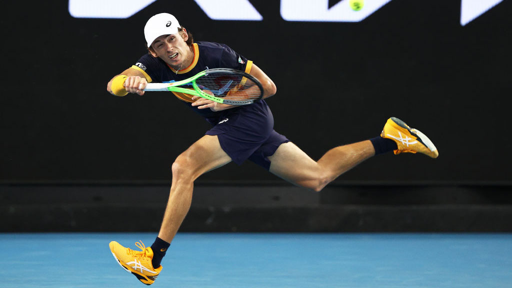 Australian Open 2021 Alex De Minaur Crashes Out With Straight Sets Loss To Fabio Fognini Sporting News Australia