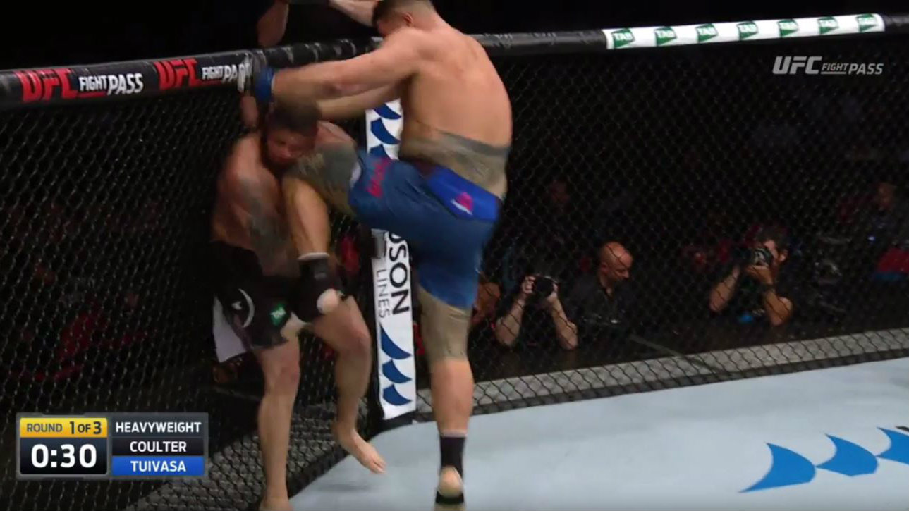 Tuivasa brutal knee 