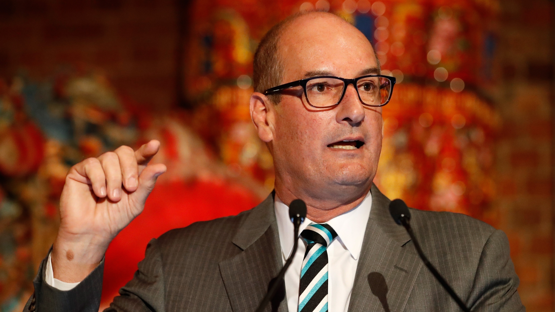 Port Adelaide sends message to AFL, Collingwood by singing ...