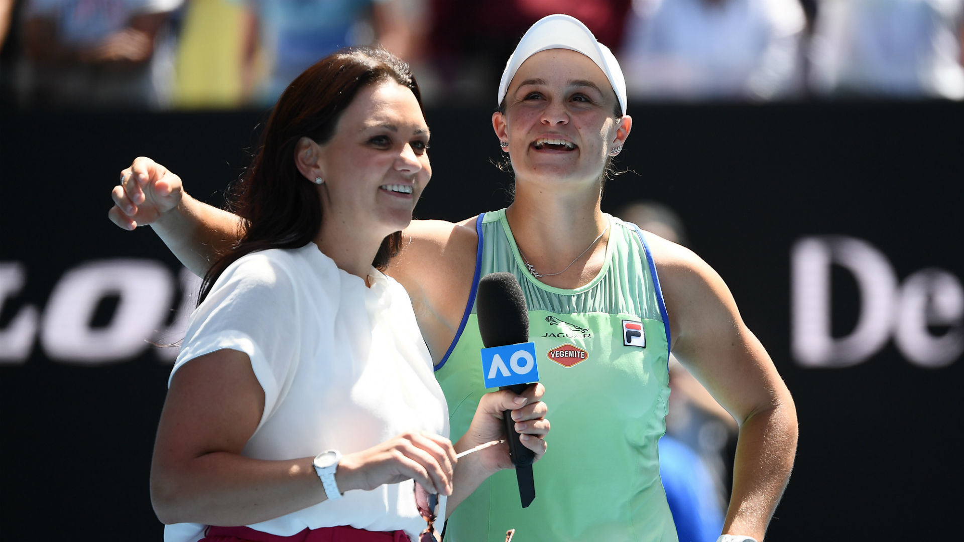 Australian Open 2020 Ash Barty Stitches Up Casey Dellacqua And Coach Craig Tyzzer In Hilarious Post Match Interview Sporting News Australia