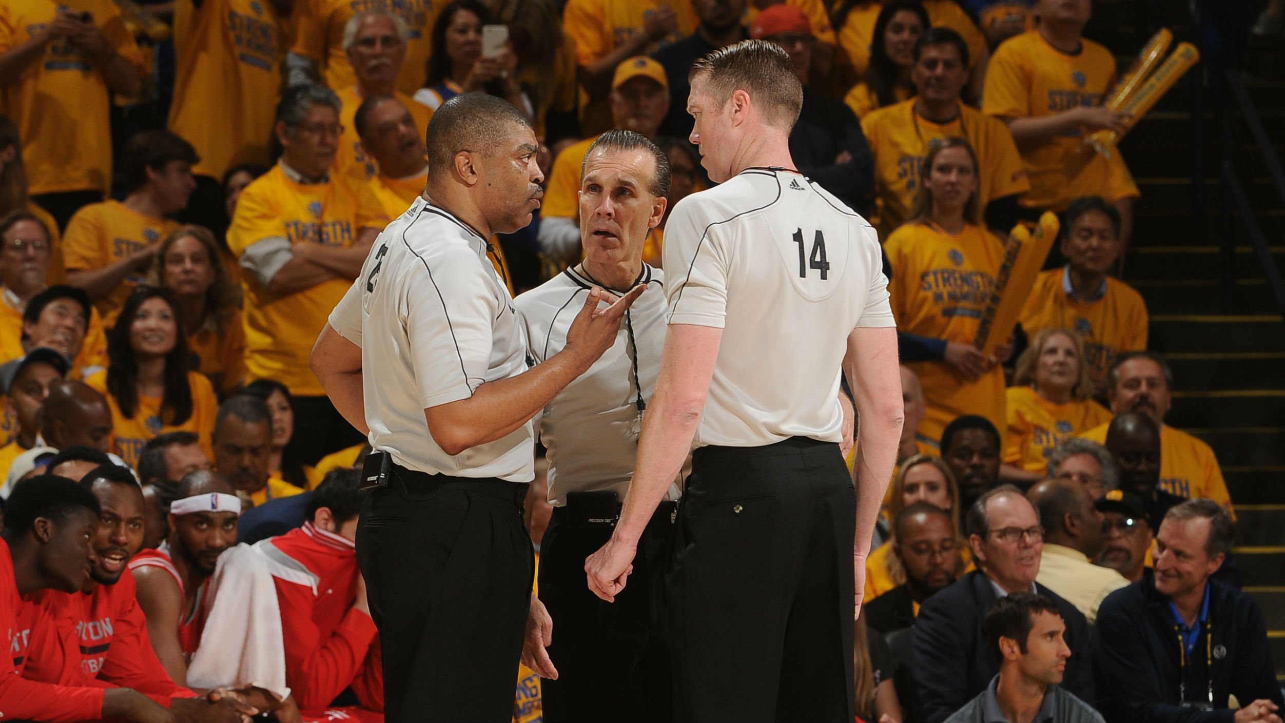 Report NBA, refs union reach tentative agreement on new deal