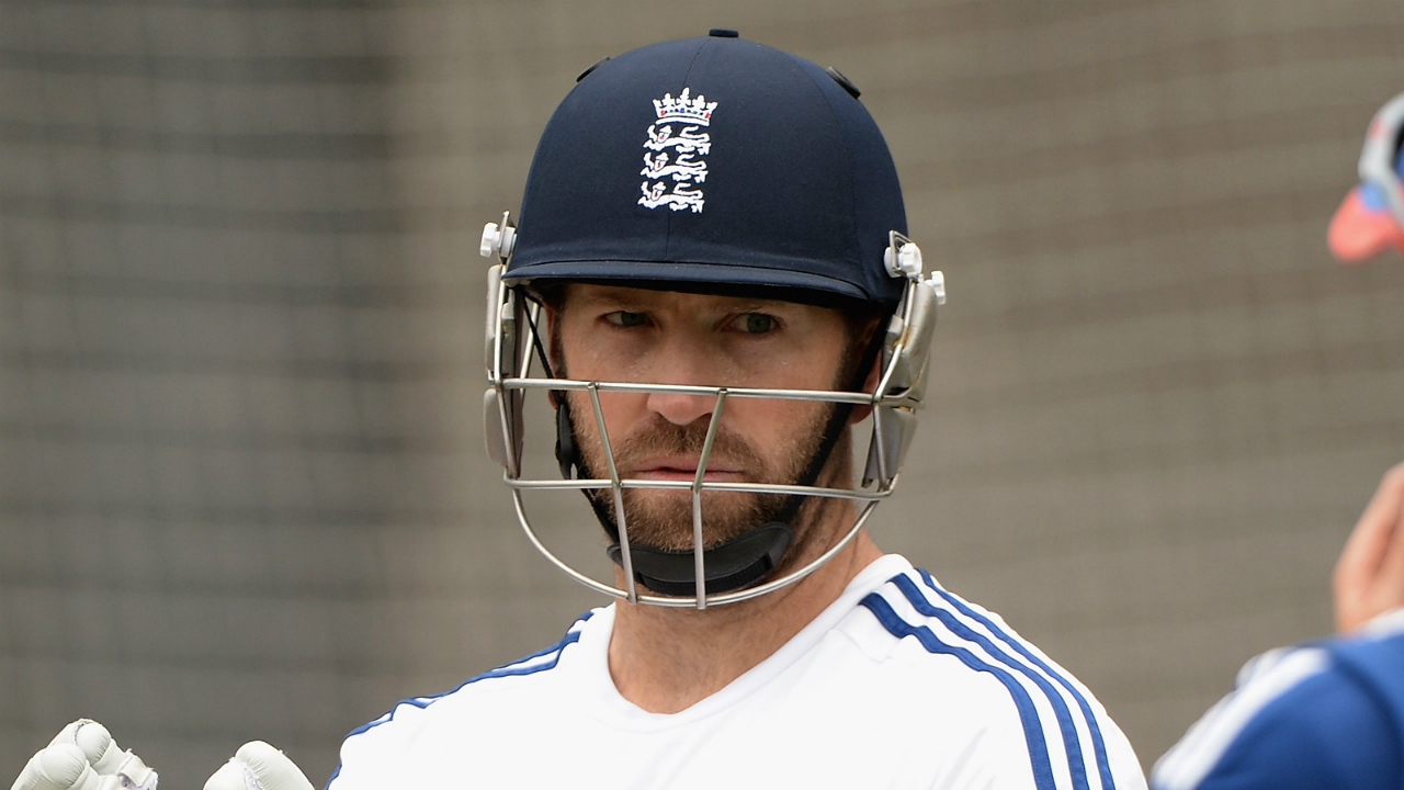 Matt Prior tees off at Nathan Lyon's "scared" comments ...