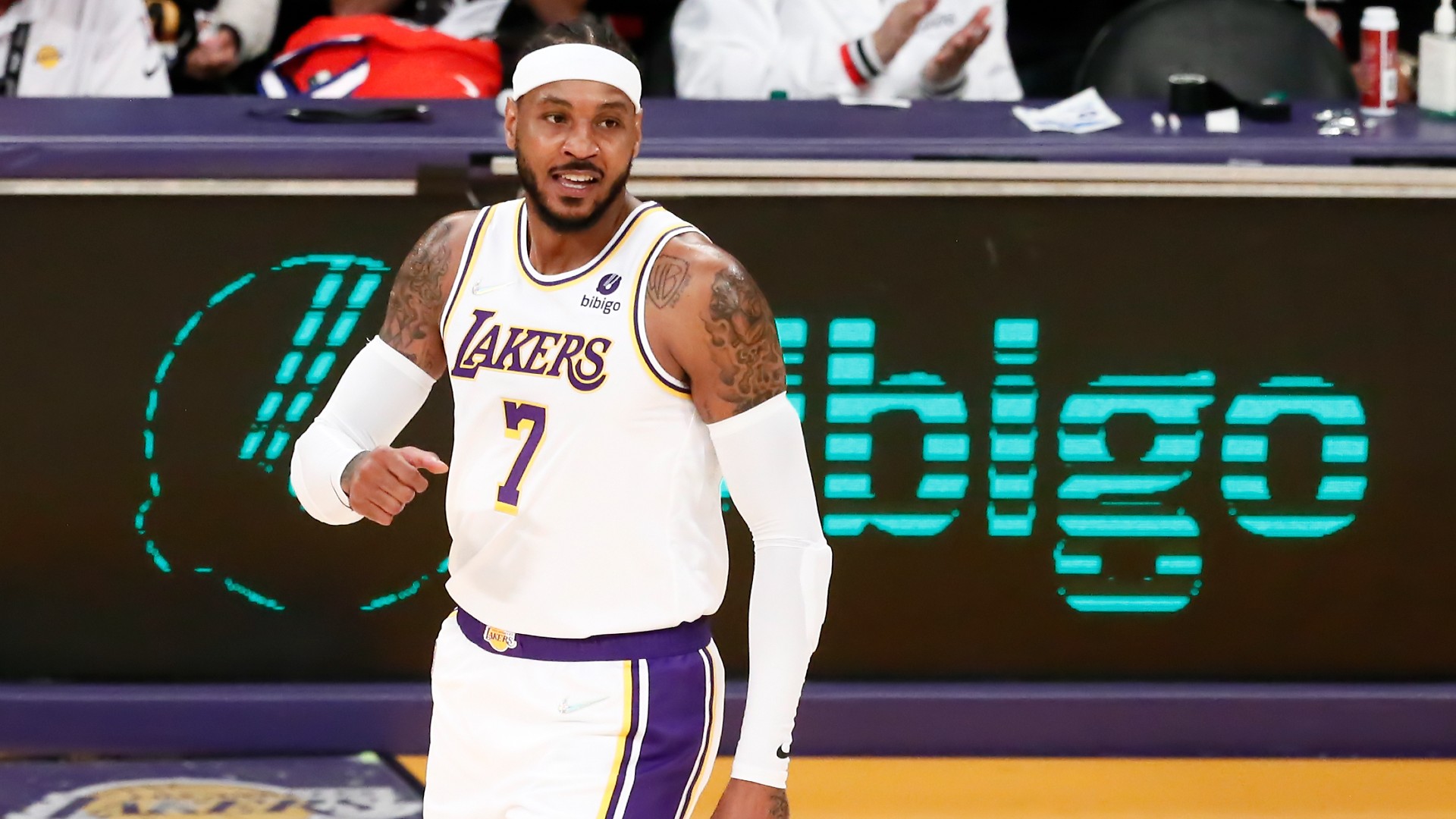 Vintage Carmelo Anthony thriving in role with Los Angeles Lakers