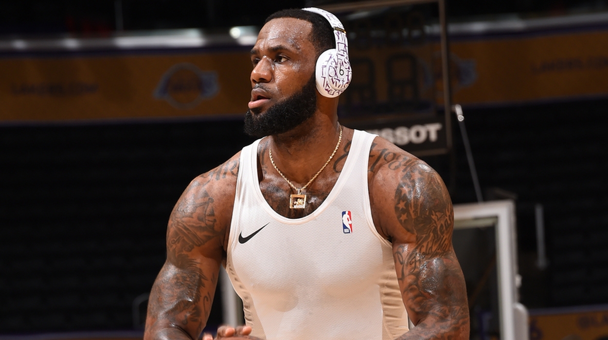 欠場中のレブロン ジェームズが復帰に向けて前進 Nba日本公式サイト The Official Site Of The Nba 欠場中のレブロン ジェームズが復帰に向けて前進 Nba日本公式サイト The Official Site Of The Nba