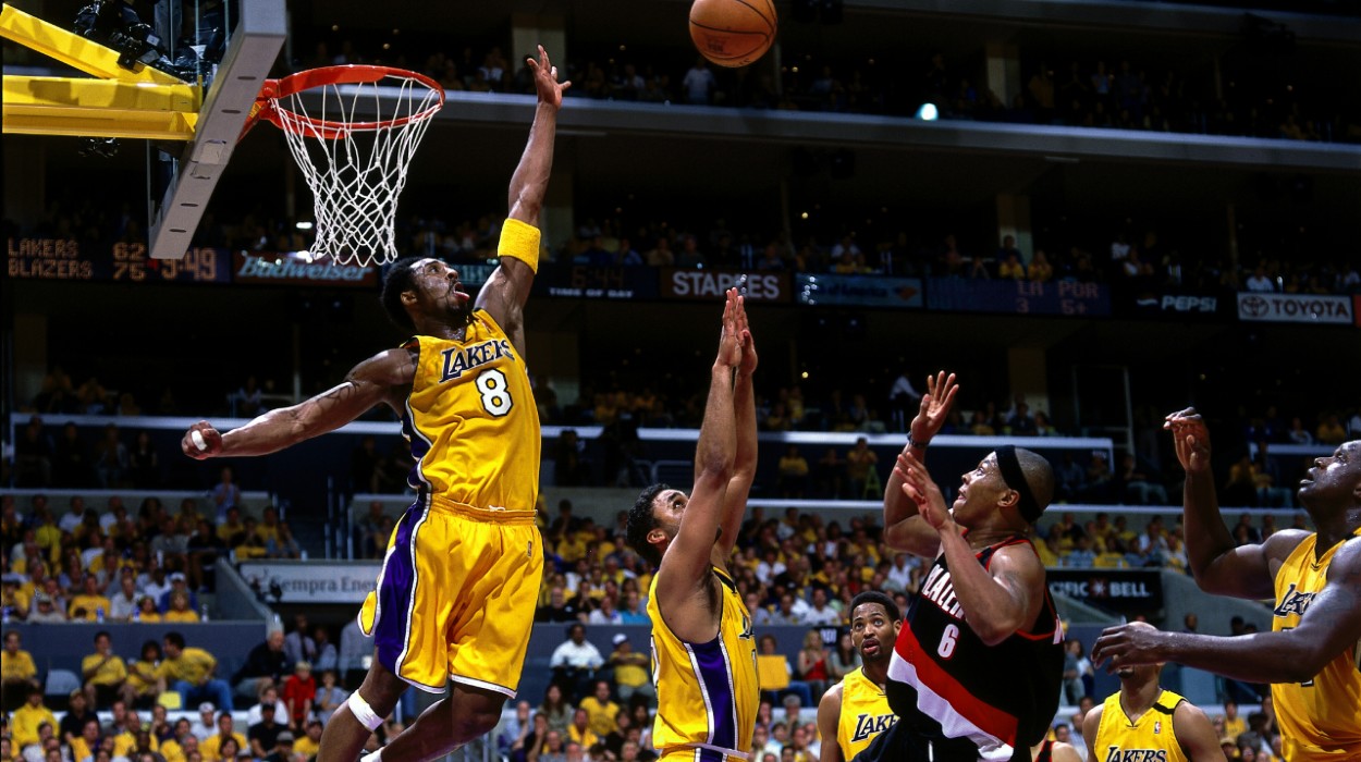 今日は何の日 6月4日 レイカーズが第4qに15点差を逆転してnbaファイナル進出 00年 Nba日本公式サイト The Official Site Of The Nba 今日は何の日 6月4日 レイカーズが第4qに15点差を逆転してnbaファイナル進出 00年 Nba日本公式サイト The Official Site Of The Nba